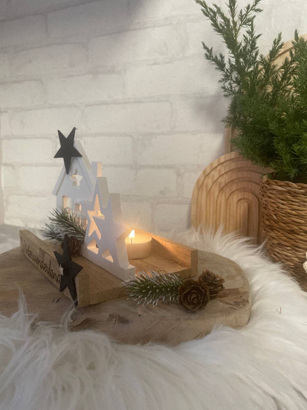 KB Socken Lichthaus, Weihnachtsdeko, Advent, Teelichthalter, Windlicht, Stern, Haus, Skandi, Weihnachten, Wohnzimmer Deko, Holzdeko Wohnzimmer Flash Sale