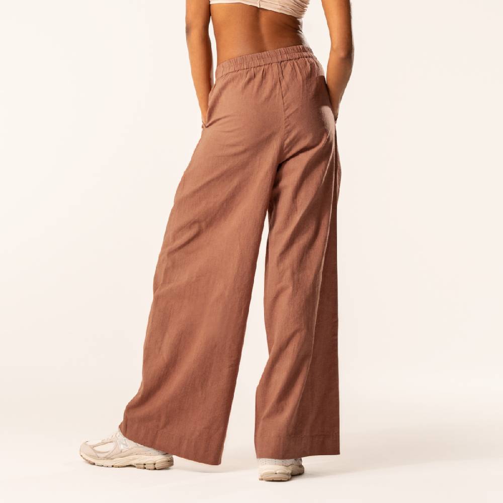 LIVING CRAFTS DUYEN - Weite Bundfaltenhose - Brown Tägliche Deals