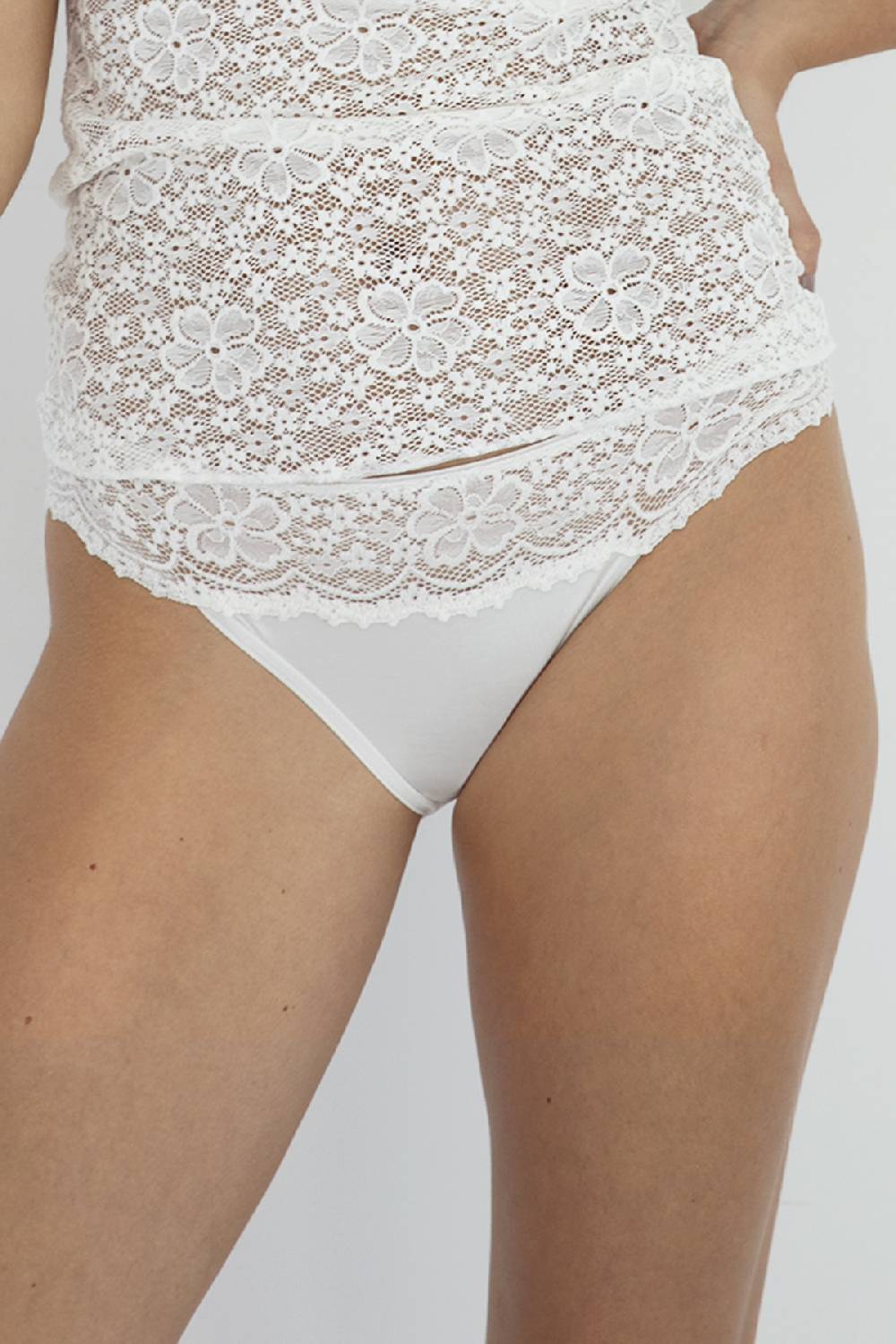 Nina Von C. Jazzpant, MILLEFLEURS Vierteljährliche Förderung