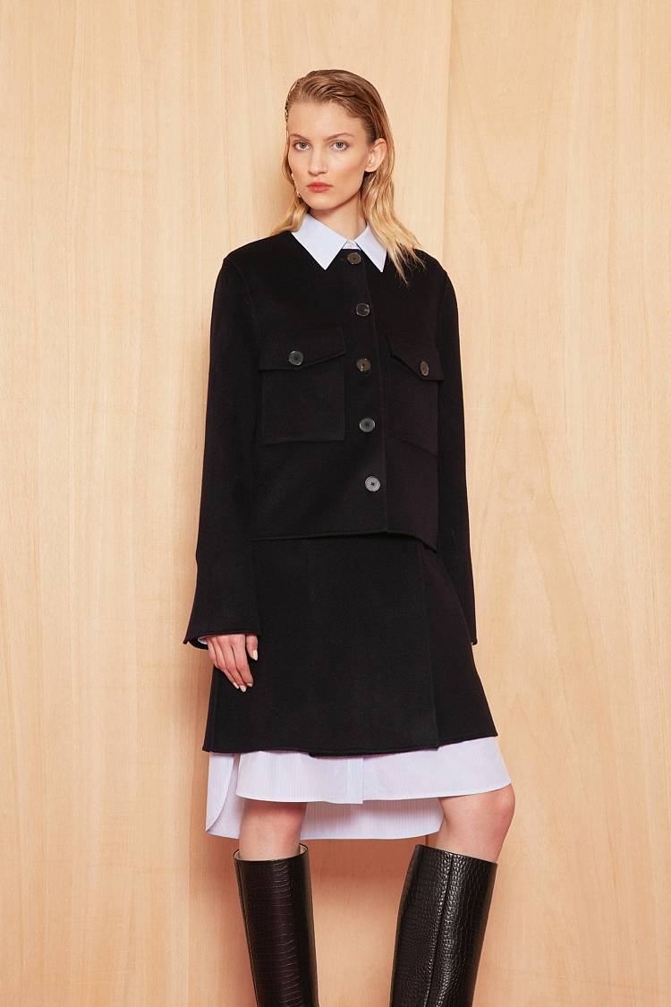 Sly 010 Tailliertes Kleid aus Doubleface Riesige Ersparnisse