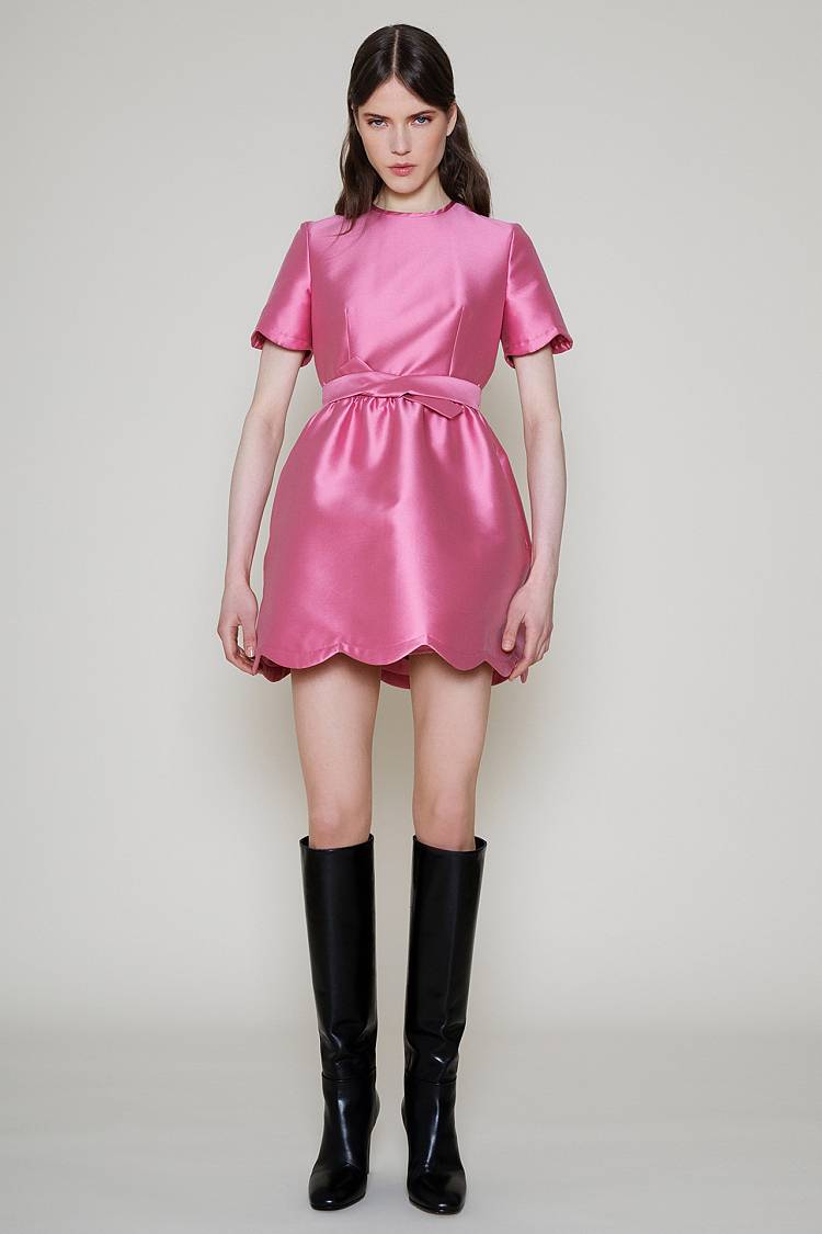 Sly 010 Verspieltes Kleid aus Seidentaft Begrenzt auf 3 Tage