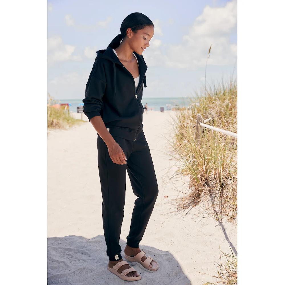 LASCANA Sweatjacke aus organischer Baumwolle Loungewear Im Verkauf