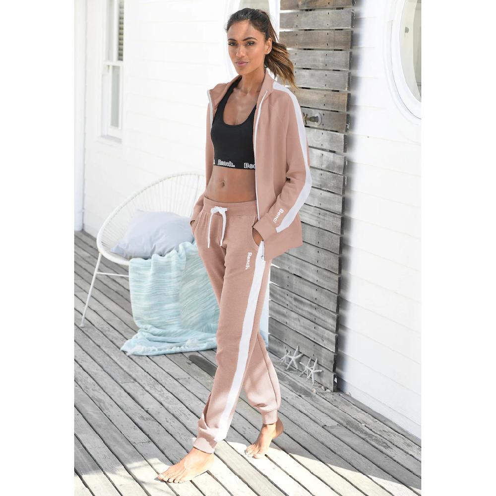 Bench. Loungewear Sweathose mit Seitenstreifen und schmalem Bein Fabrikverkauf
